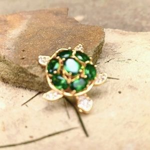 May babies!!!Genuine Green, Chrome Diopside,baby turtle!